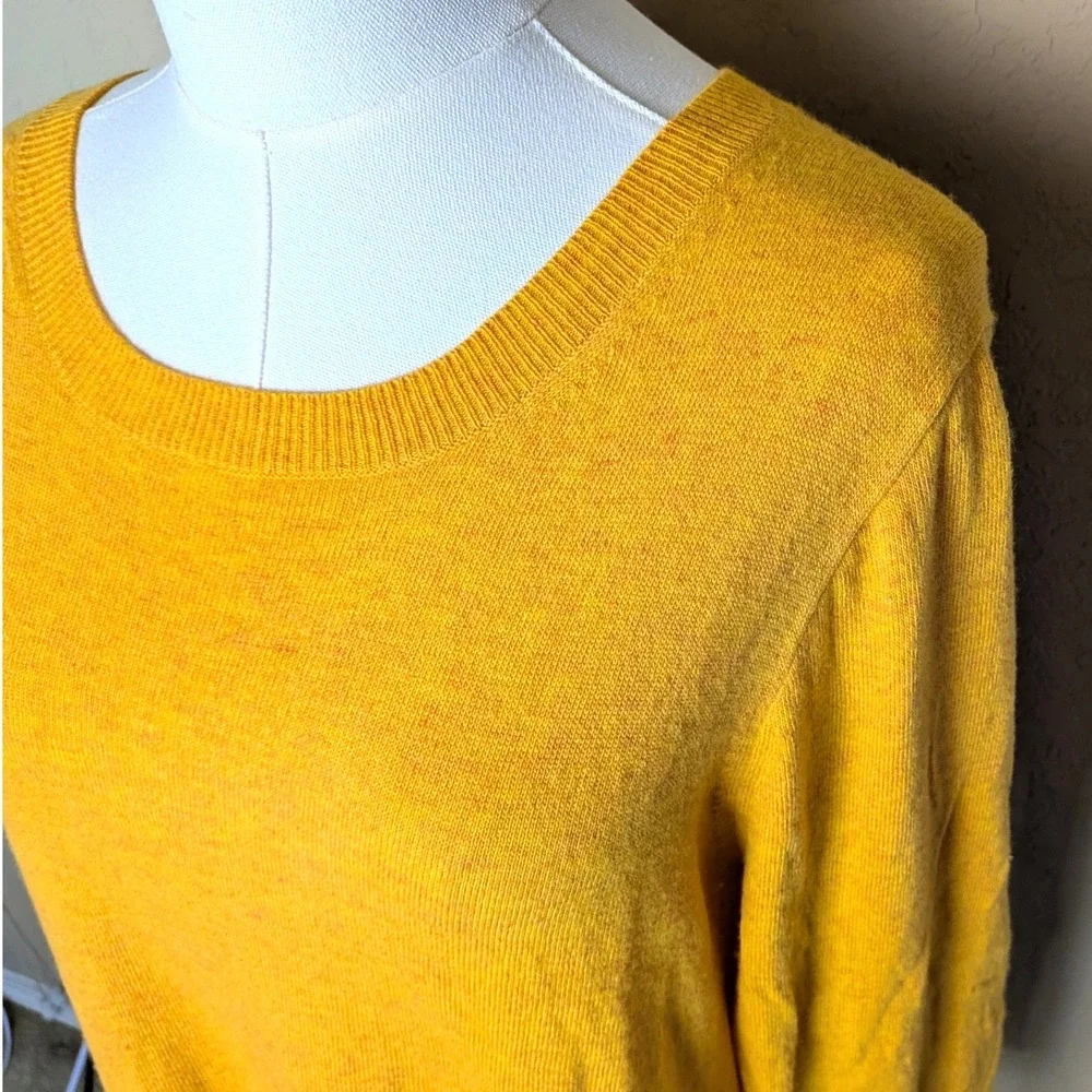 J. Crew‎ Women's long sleeve Sweater Lightweight Preppy Classic Workwear
